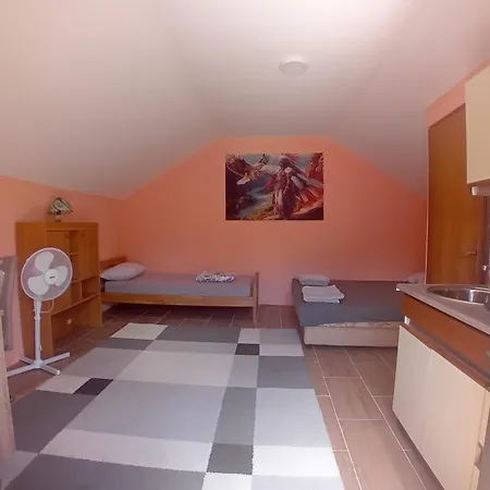 Red 2 Apartment Trebinje